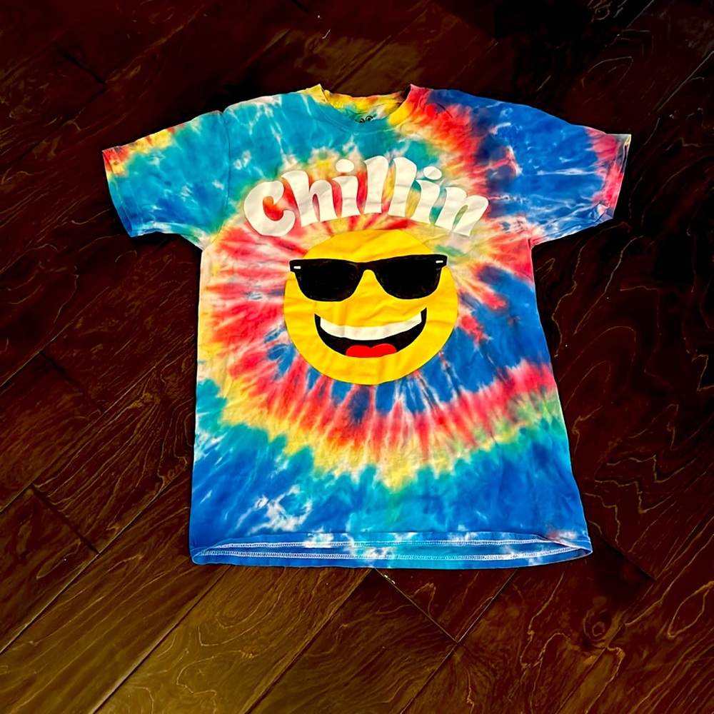 Chillin 😎 Tie Dye Tee - Size Medium